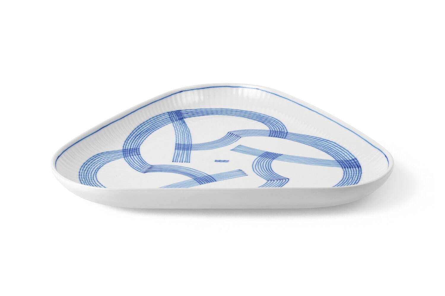 ロイヤル コペンハーゲン“青色ライン”の陶磁器テーブルウェア