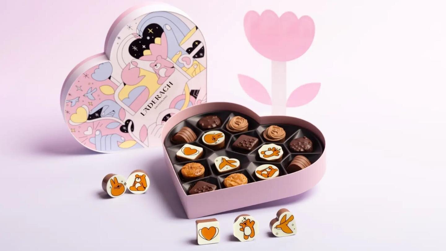 スイス発「レダラッハ」26年バレンタインチョコ、ちょこんと座る