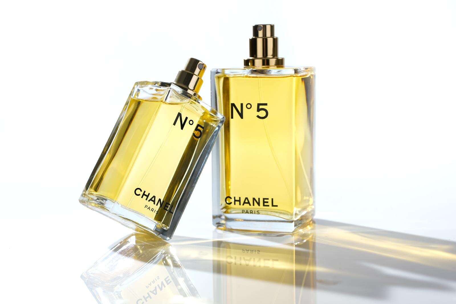 写真4/7｜「シャネル Nﾟ5」リニューアル、誕生から100年越え”最初のN°5