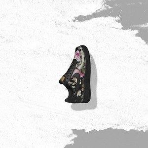 ナイキ“花柄ブラックレザー”のスニーカー「フローラルパック」エア