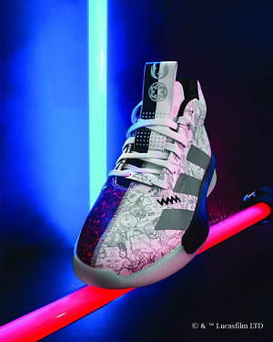 アディダス×スター・ウォーズ、第1弾はライトセーバーモチーフの