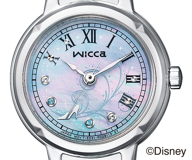 ディズニー『シンデレラ』“ガラスの靴”モチーフの限定腕時計、シチズン