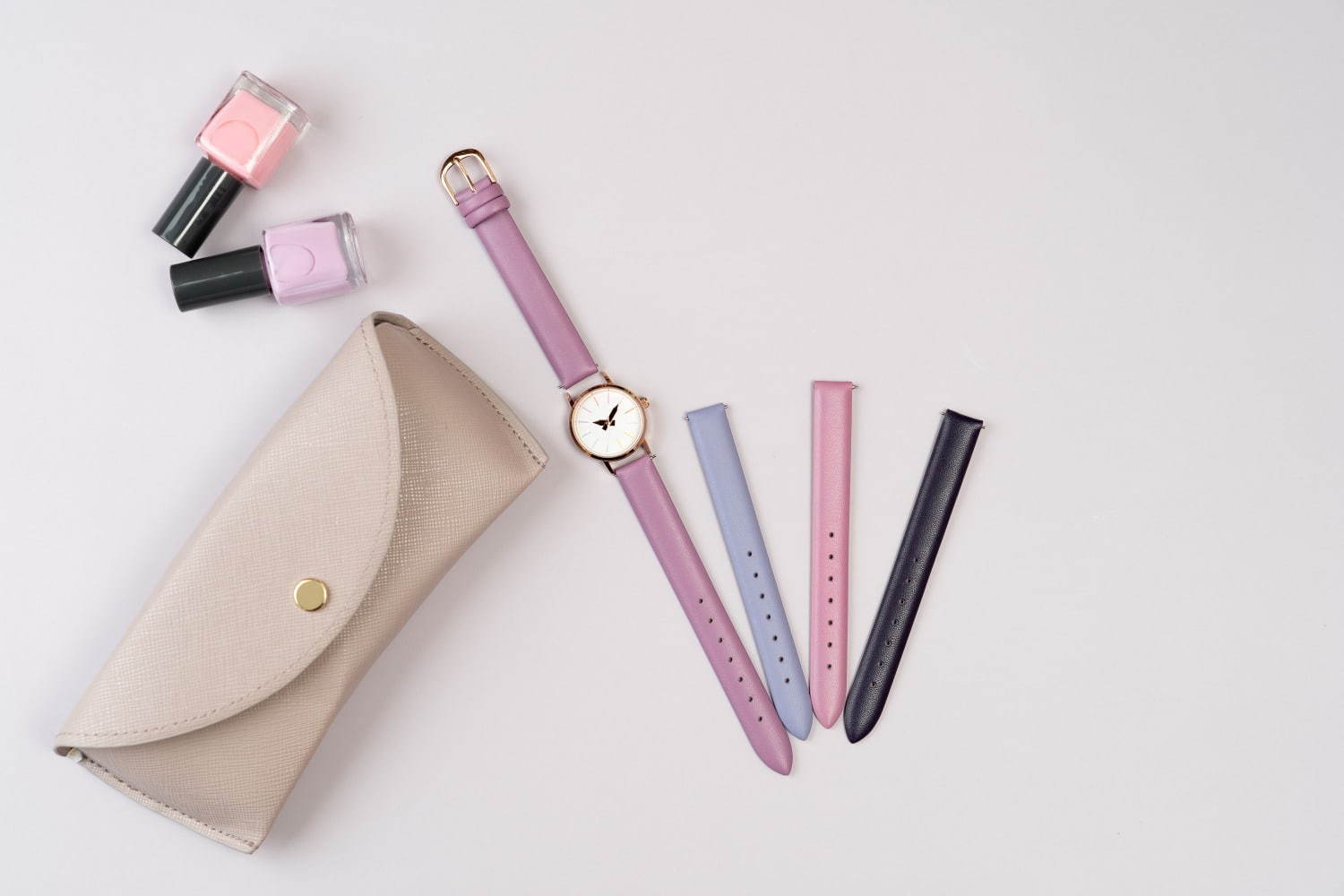 サクラクレパスのコラボ腕時計「クーピー柄ウォッチ」“着せ替え可能な