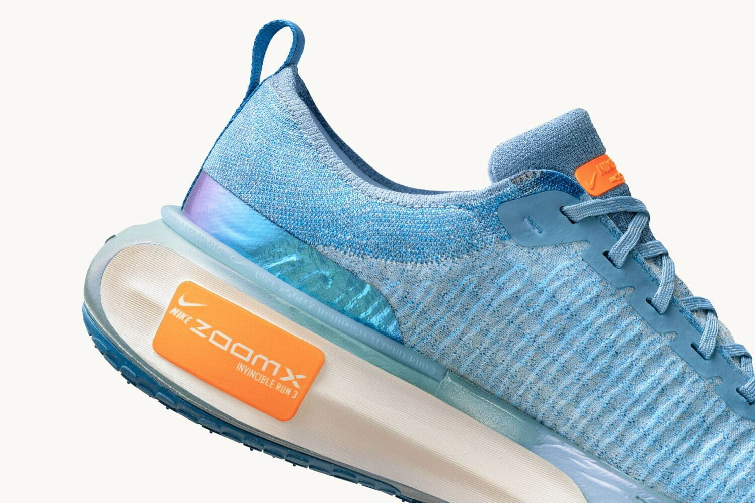 ナイキ新作シューズ「インヴィンシブル 3」“クッション性抜群”厚底