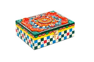 ドルチェ＆ガッバーナから、シチリアの伝統芸術をモチーフにした雑貨