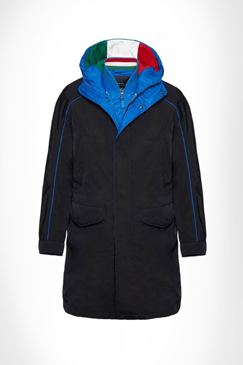 エルマンノ シェルヴィーノより、サッカーイタリア代表コートと