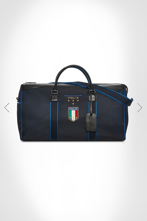 エルマンノ シェルヴィーノより、サッカーイタリア代表コートと