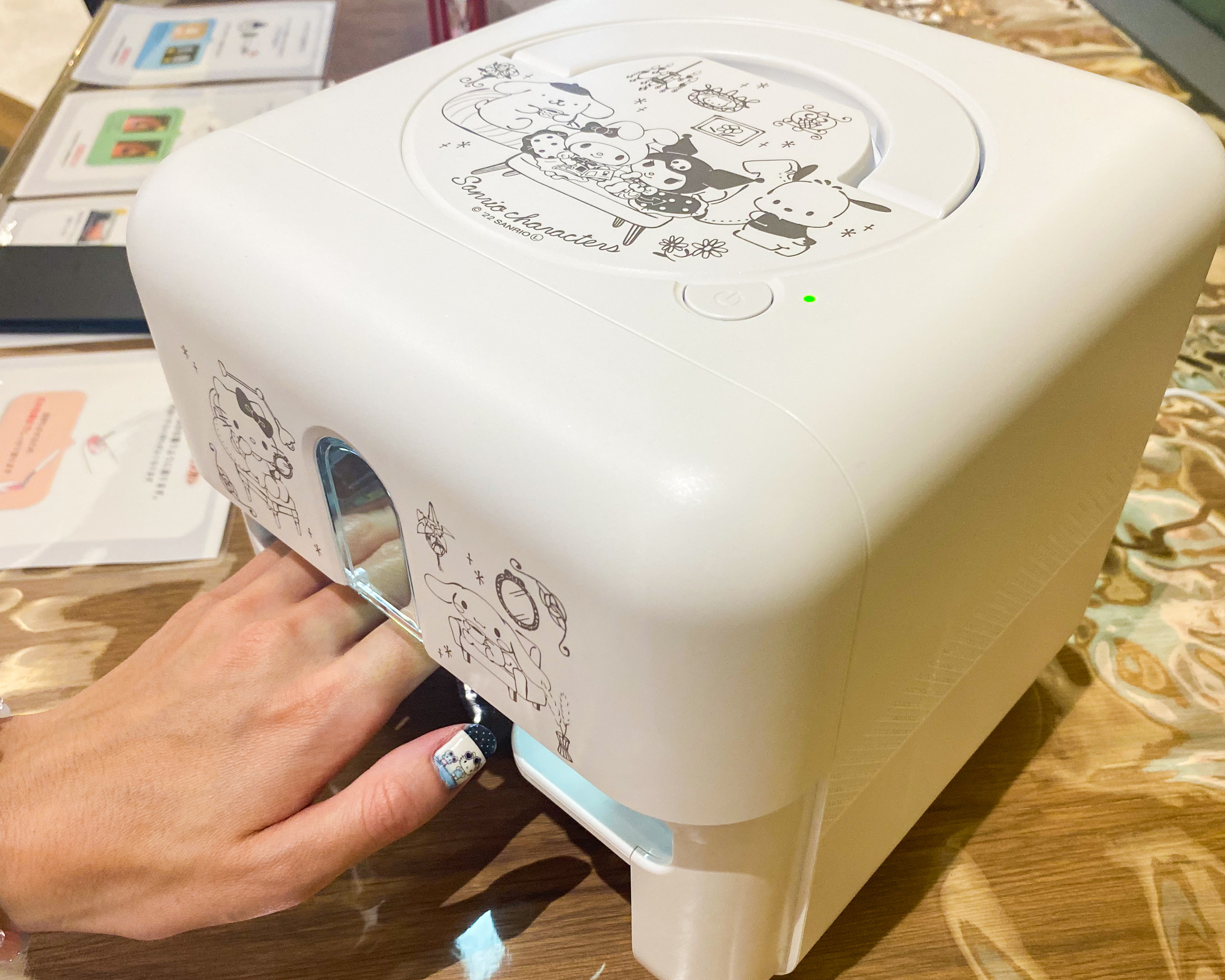 カシオ計算機とコーセーのネイルプリンターが商品化 サンリオコラボで