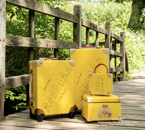 グローブ・トロッター」が新作発売、プーさんのスケッチアートを