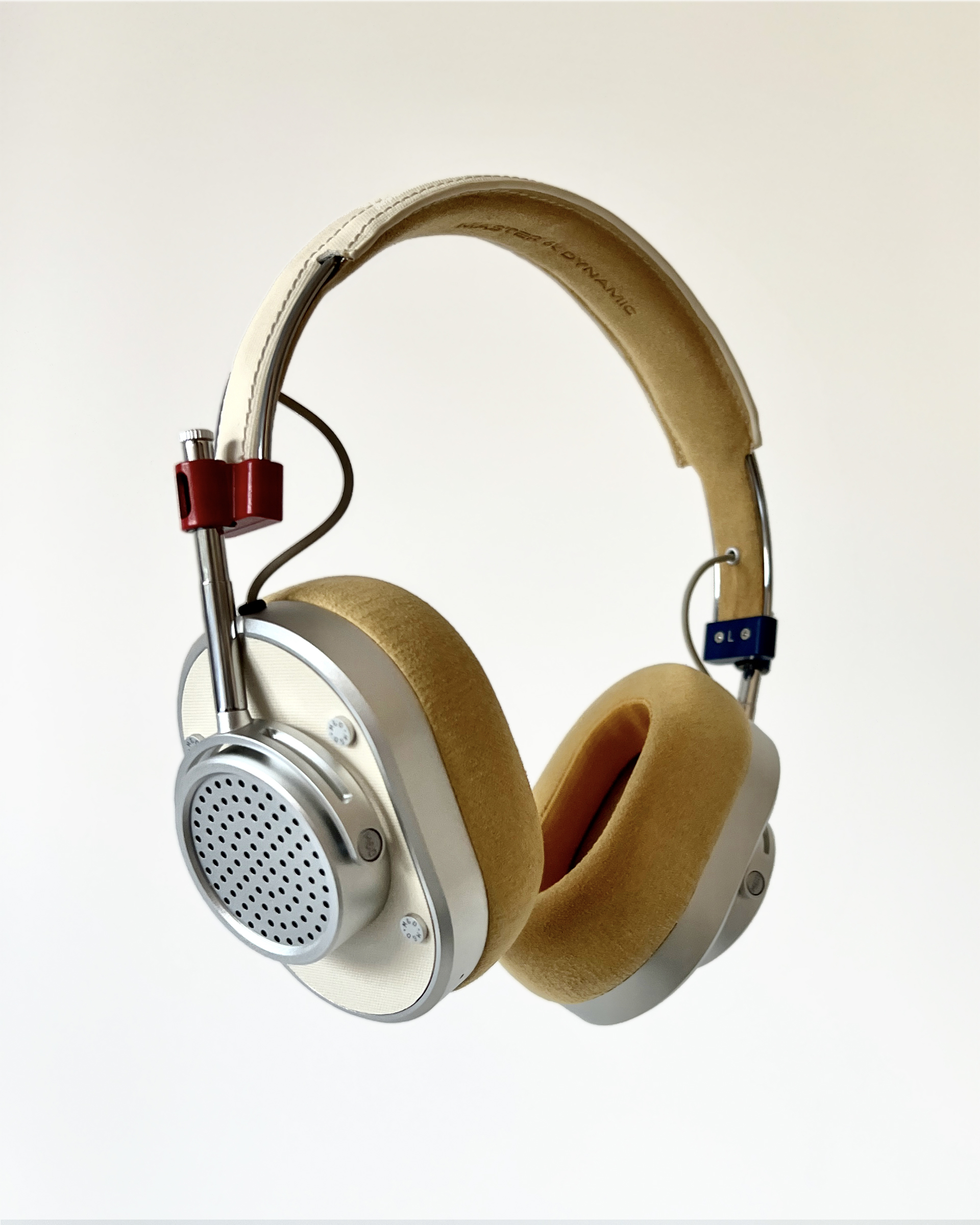 コールドプレイのガイ・ベリーマンのブランドが手掛けたヘッドホンが