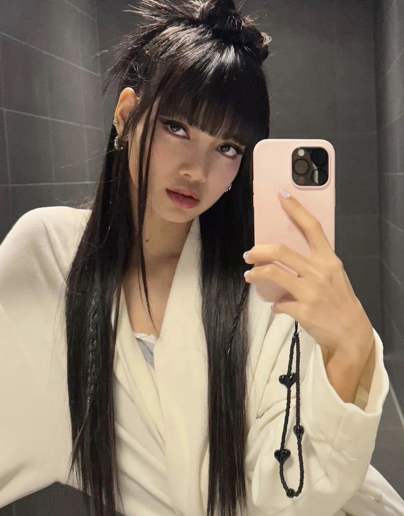 携帯ストラップ「ストリング ティング」が日本初上陸 BLACKPINK