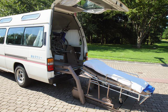 介護タクシー | 福島市 福島貸切辰巳屋タクシー