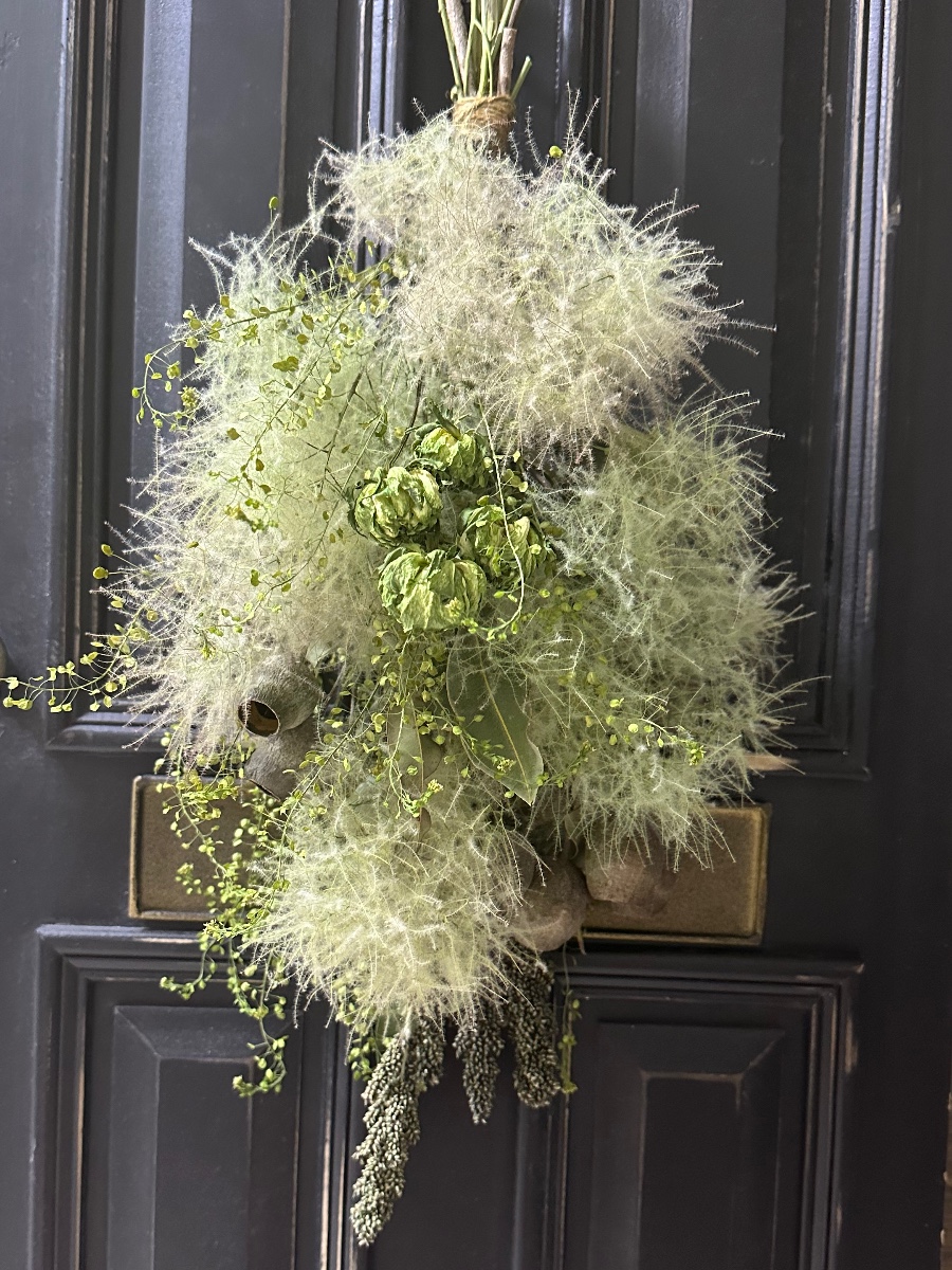 スモークツリーのスワッグ｜Fla-co（フラコ） - フラワーアレンジ作品