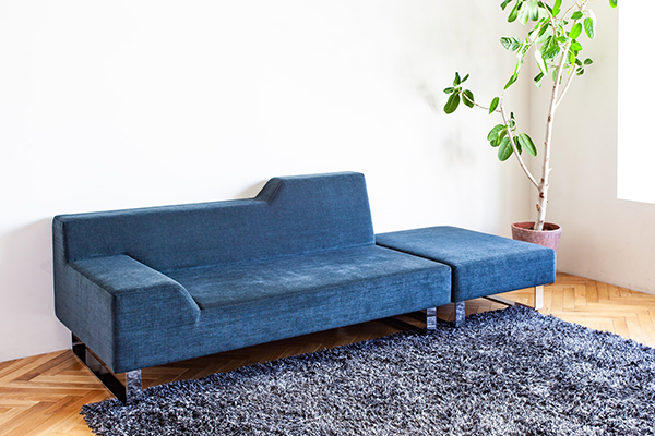小さなソファの大きな利点 | フランネルソファマガジン | ソファ専門店