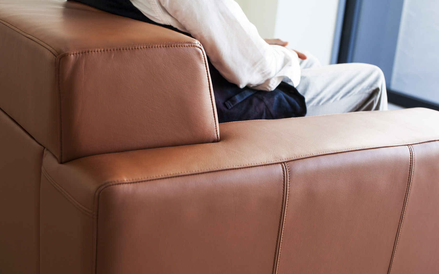 本革ロータイプソファ - BRICK ブリック | ソファ専門店FLANNEL SOFA