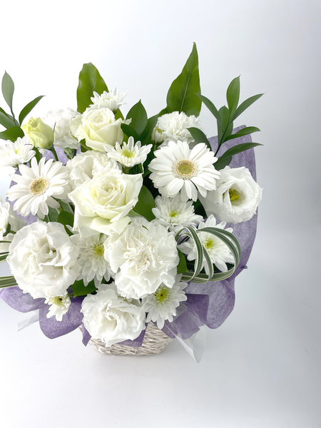 葬儀のお花＞フラワーアレンジメント*ホワイティア* - 【フラワーズ