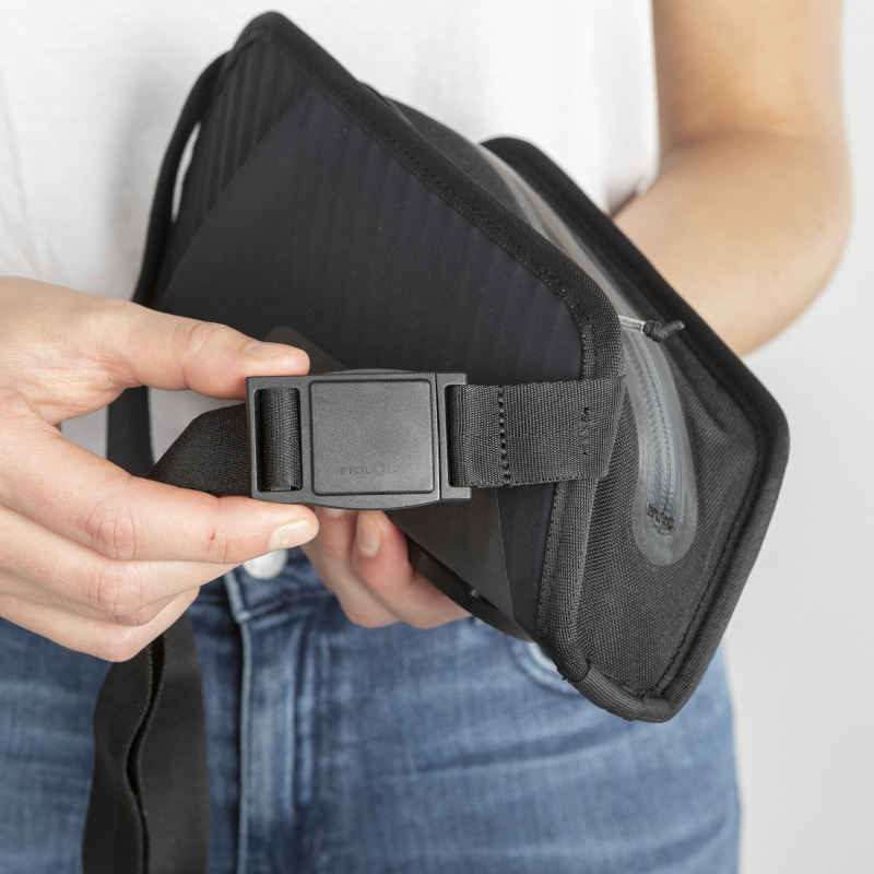 TWIST essential bag | M | Black | 09661-P00012(BLK)