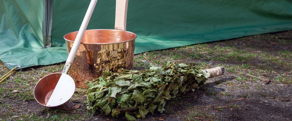 コッパーロウリュひしゃく｜製品を見る｜薪⽕の総合商社 ファイヤーサイド