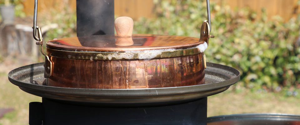 コッパーオークポット｜製品を見る｜薪⽕の総合商社 ファイヤーサイド