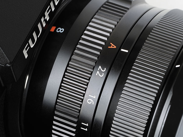 FUJIFILM フジノン XF8mmF3.5 R WR レビュー × 赤城耕一 | 律儀で