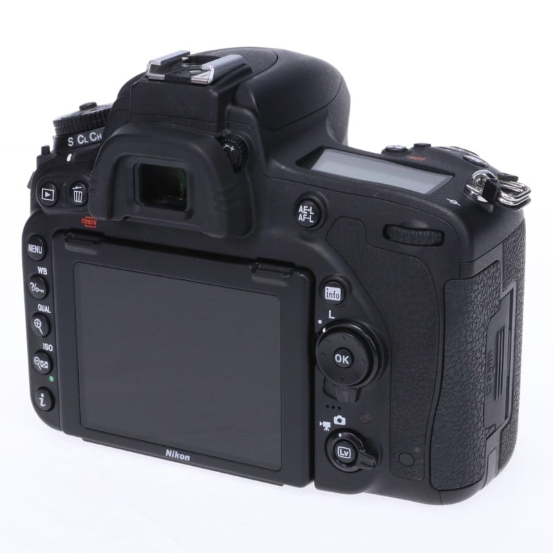 Nikon D750 ボディ AB+ランク 中古｜フジヤカメラ