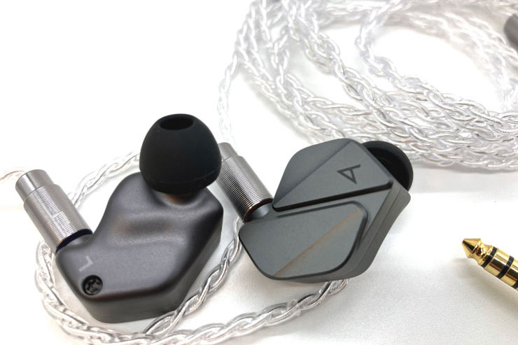 Astell & Kern AK ZERO2 レビュー | 明瞭かつ量感豊かな音色が特徴の