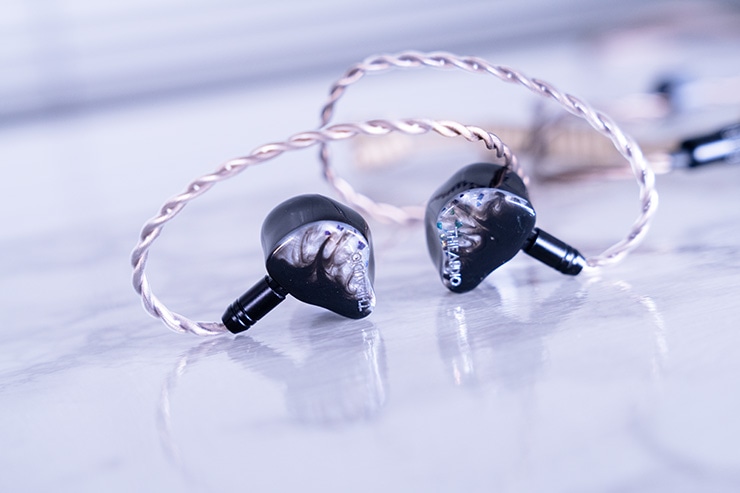 THIEAUDIO Monarch MKIII レビュー | 10ドライバー構成のパワフルで