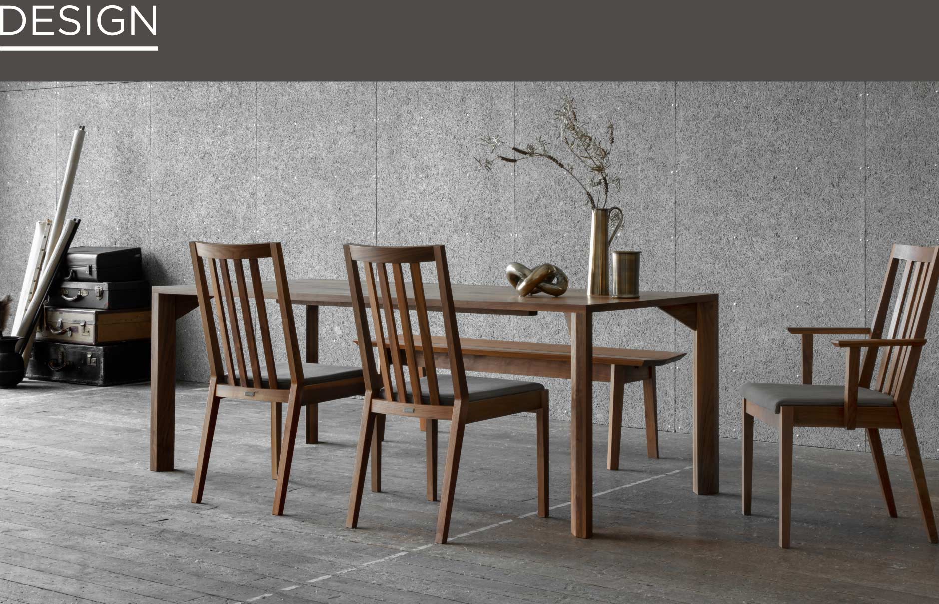 スッキリ無駄のない無垢材のダイニングテーブル｜SOLID福岡