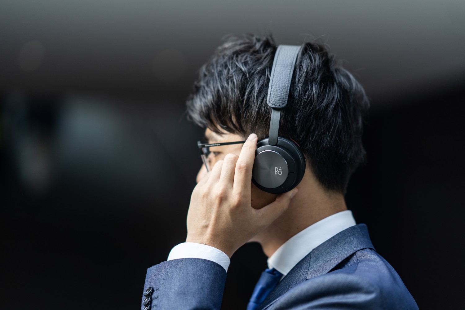 Beoplay H8iレビュー。隙のないB&O PLAYの高級ヘッドフォン。 | DRESS