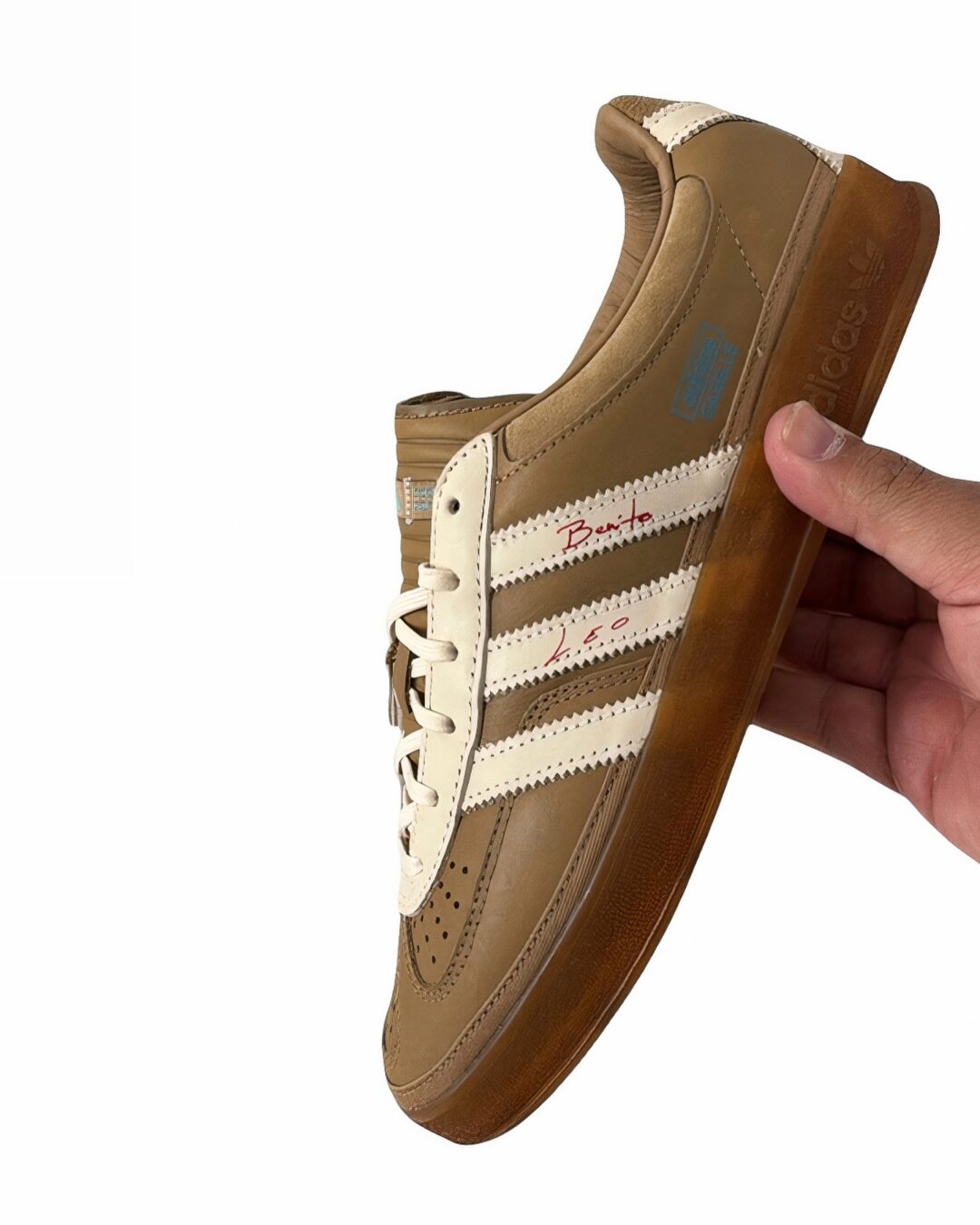 2024年 10/26 発売】リオネル・メッシ × バッドバニー × アディダス