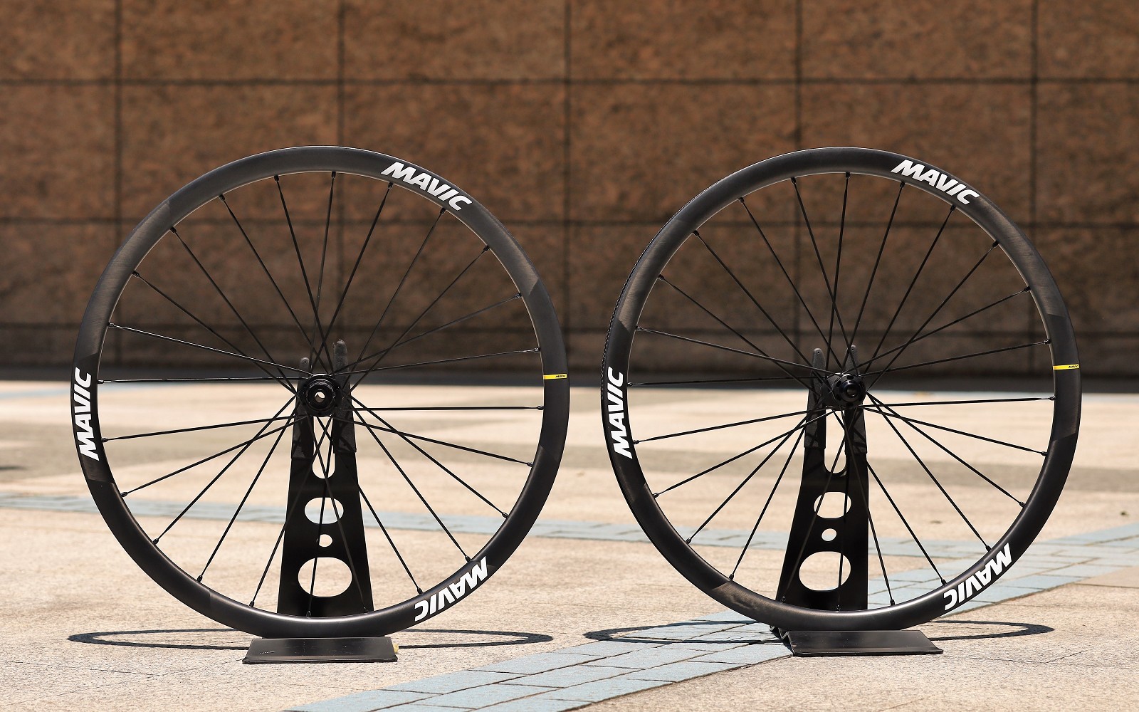 MAVIC COSMIC SLR 32 DISC SMU | 風魔横浜｜横浜市のMTB・ROADバイク