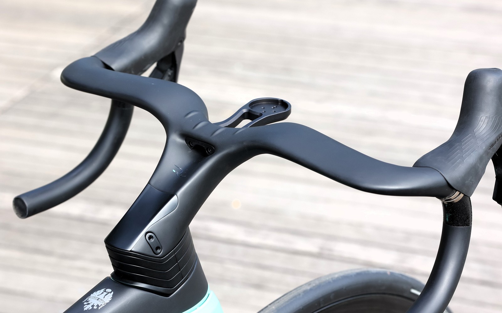 ハイパーバイク】Bianchi OLTRE PRO | 風魔横浜｜横浜市のMTB・ROAD