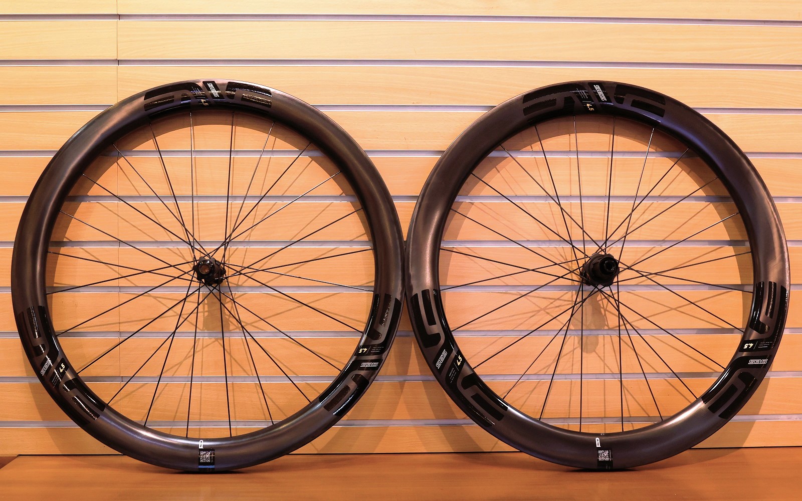 ENVE SES4.5 NEW STRAIGHT SPOKE入荷しました | 風魔横浜｜横浜市のMTB