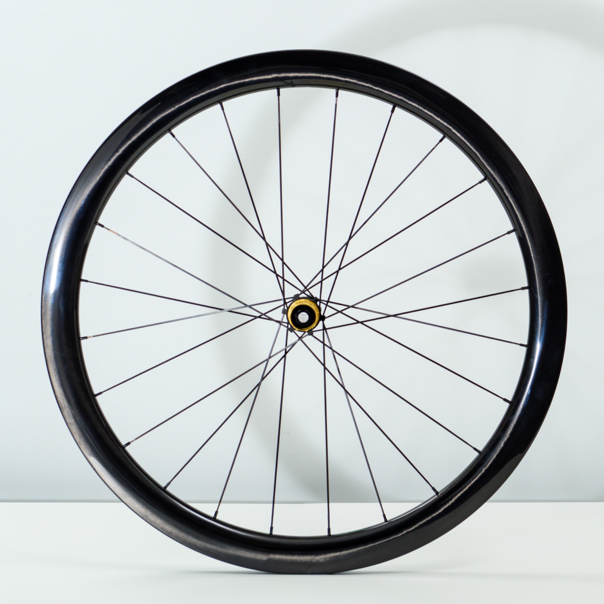 11万円のカーボンホイールがワイズロードオリジナルブランド「ANTARES