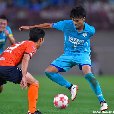 MF18/三笘 薫選手 | 選手・スタッフプロフィール2020 : KAWASAKI FRONTALE