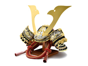 五月人形 兜 / 平安道斎 / 月光10号 – 人形の鯉徳 オンラインショップ