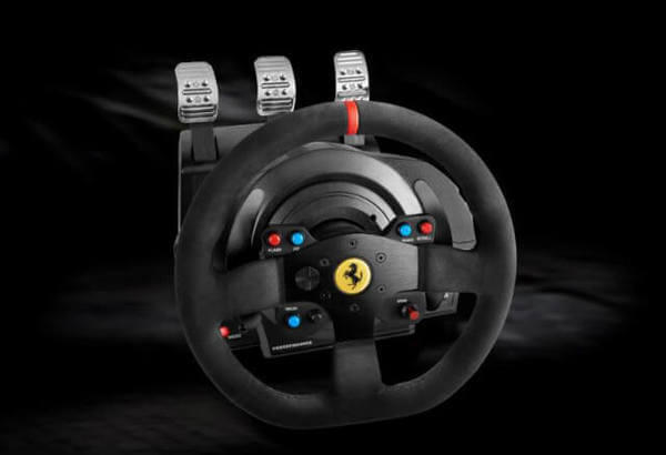 Thrustmaster T300RS特別仕様「T300 Alcantara Edition」少々高いが