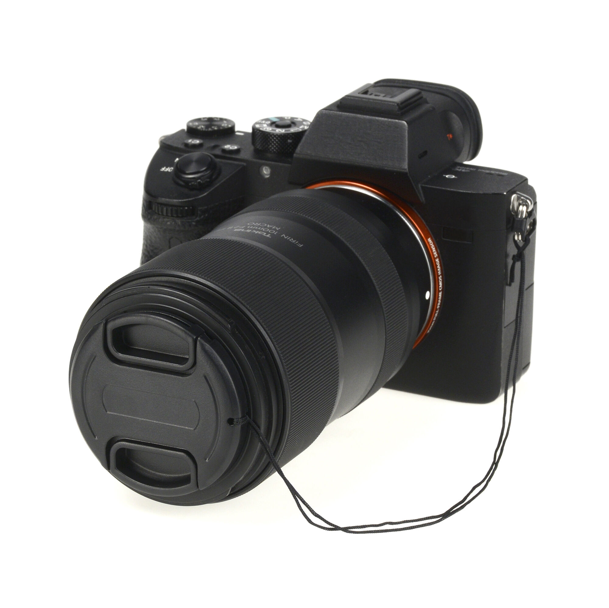 紛失防止や収納に便利！大切なレンズを保護するストラップ付きレンズ