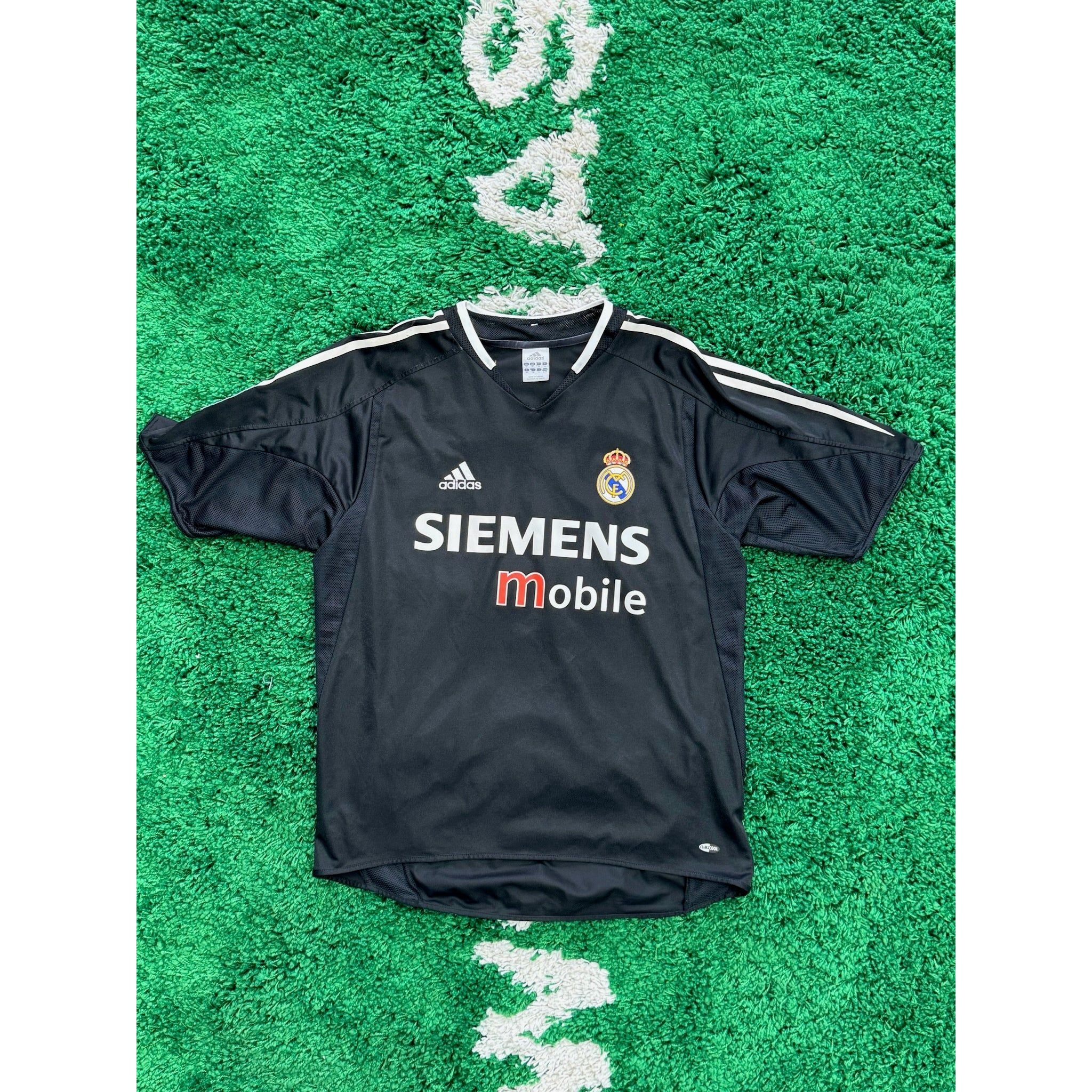 Real Madrid Away Shirt 2004-2005 M | KershKits | KershKicks