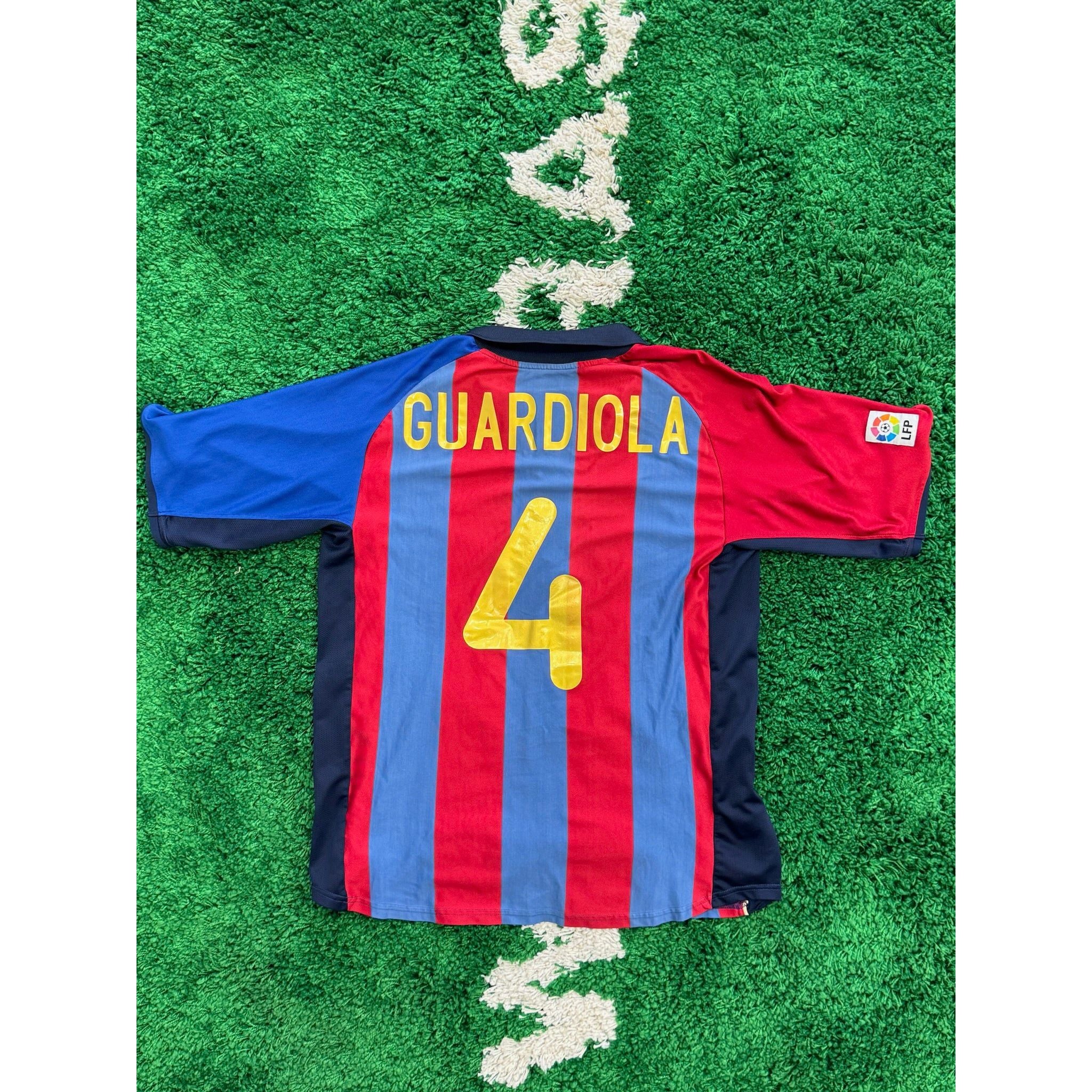 Barcelona Home Shirt 2001-2002 Guardiola #4 XL | KershKits