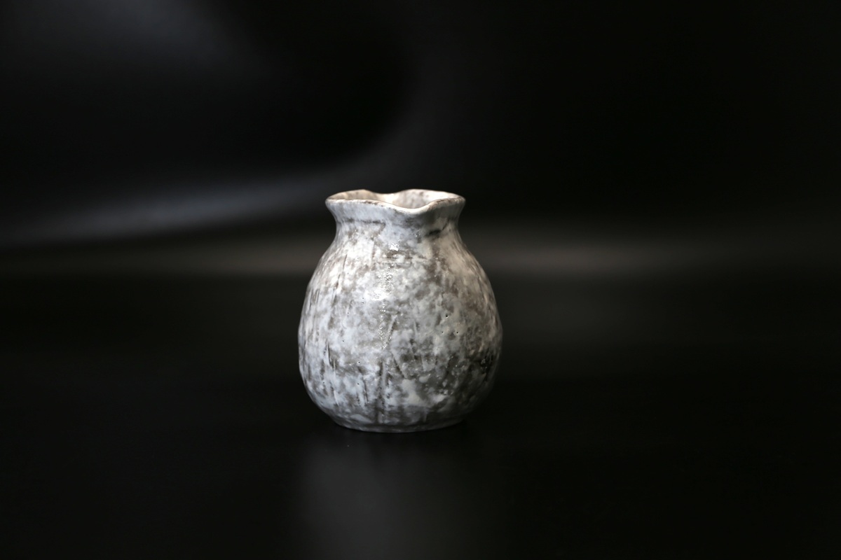 雲井窯 きまぐれ 雪紋 内黒 三合 ご飯鍋-歌舞伎ナイフ