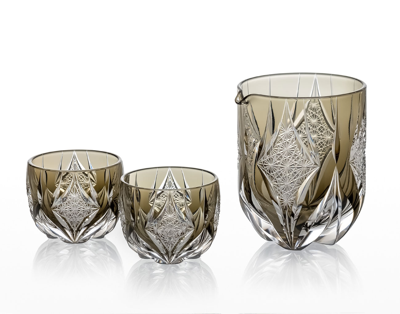 江戸切子 一輪挿＜月下美人＞ | カガミクリスタル