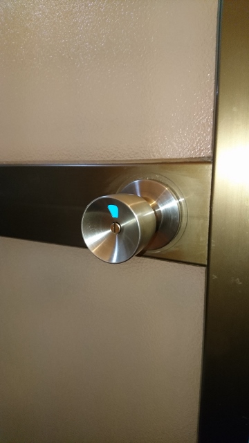 お風呂場の鍵がどうしても外れないので、鍵を交換してほしいとのご依頼