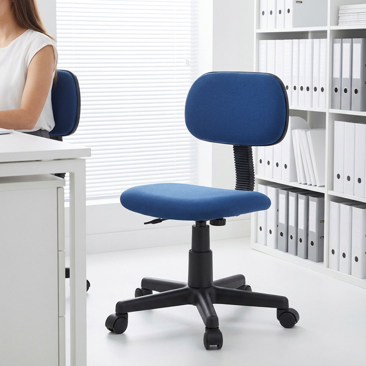 期間限定価格】ニューエコノミーチェア 幅410 奥行505 高さ745-860 NEO