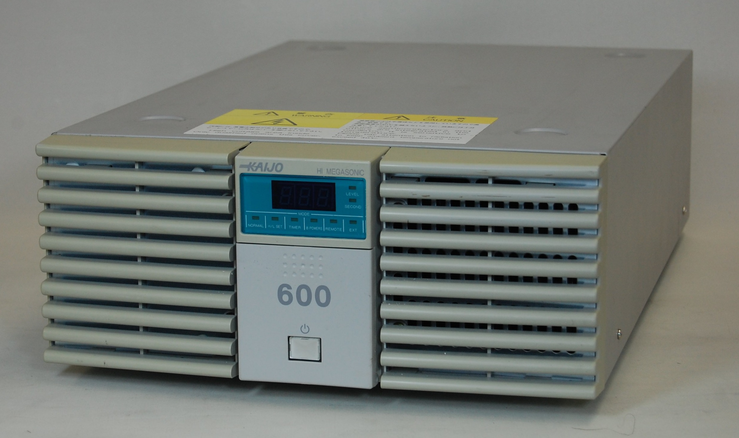 展示室】展示機器の紹介 ハイメガソニックシリーズ68101型発振器｜展示