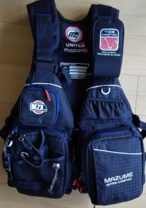 マズメのタイドマニア コスパ最上級のフローティングベストは間違い