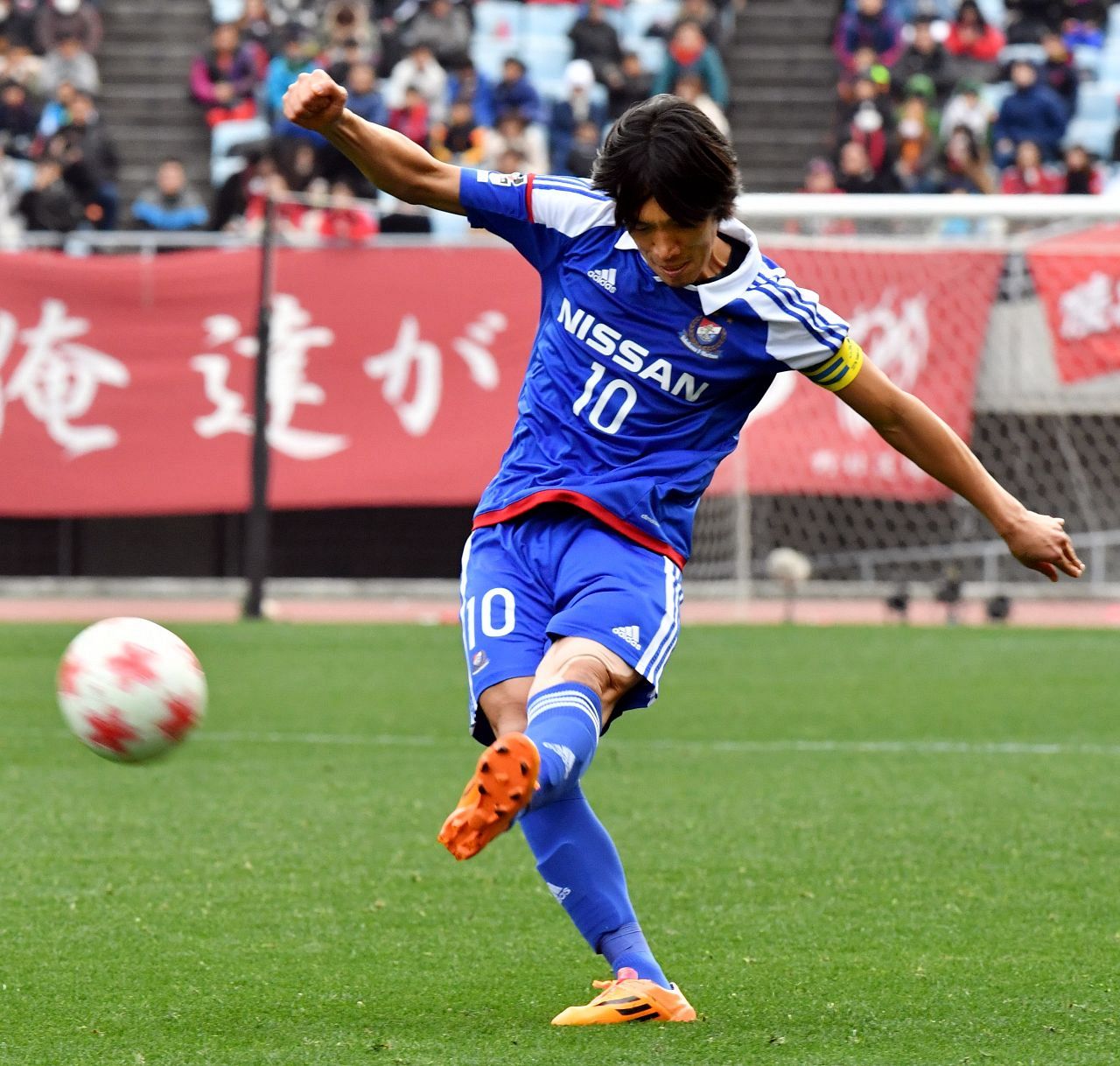 横浜マリノス中村俊輔退団へ 磐田移籍で経営影響も | 横浜F・マリノス