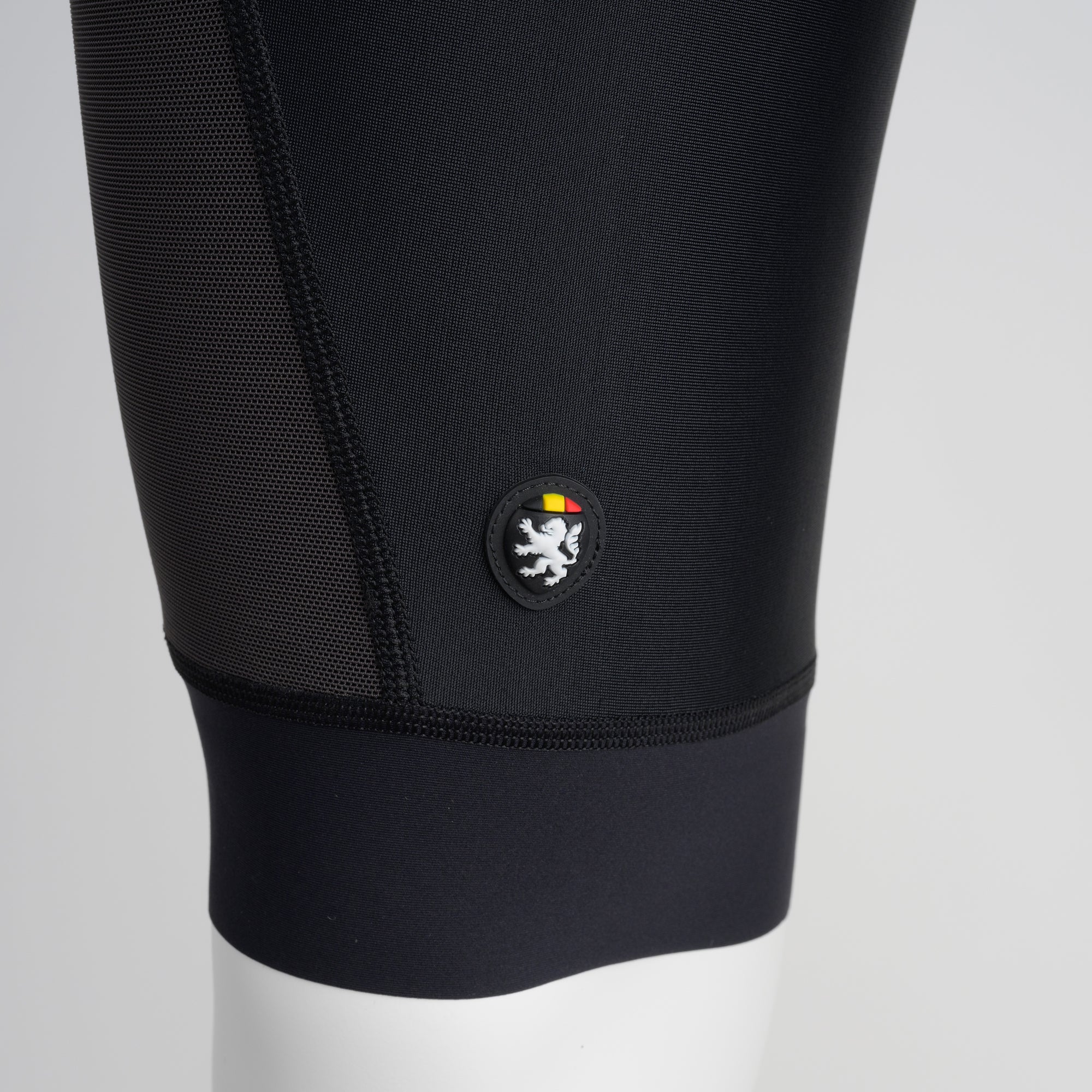 ビブショーツ クロスオーバー2 ゴールドパッド – カペルミュール公式