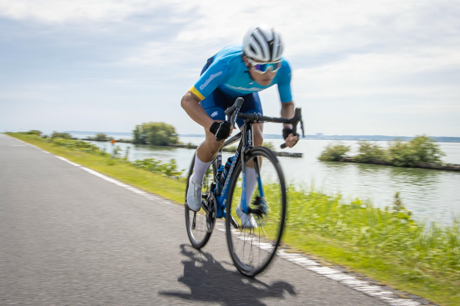 STRAUSS RACE 3 105 - KhodaaBloom