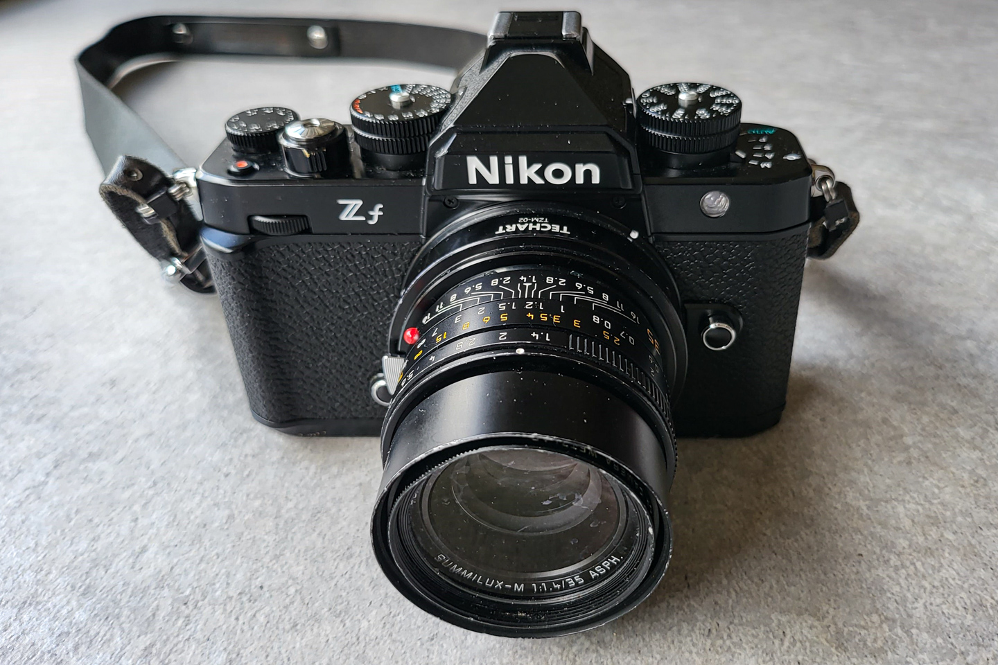 ニコン Zf レビュー｜ポートレート撮影が楽しくなる秀逸なAF性能 | ShaSha